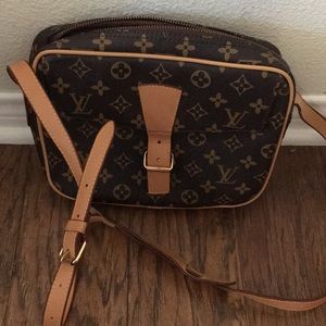 Really good fake Louis Vuitton purse